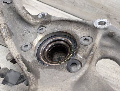 2008 - 2017 Audi S5 8T Front Right Passenger Spindle Knuckle w/ Bearing 4G0407242D