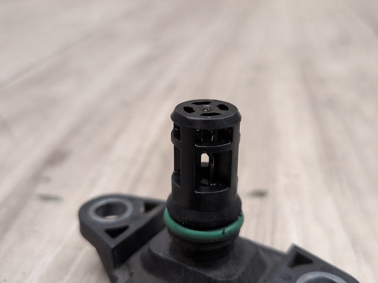 2012-2018 BMW 320i F30 Manifold Absolute Pressure (MAP) Sensor 7843531