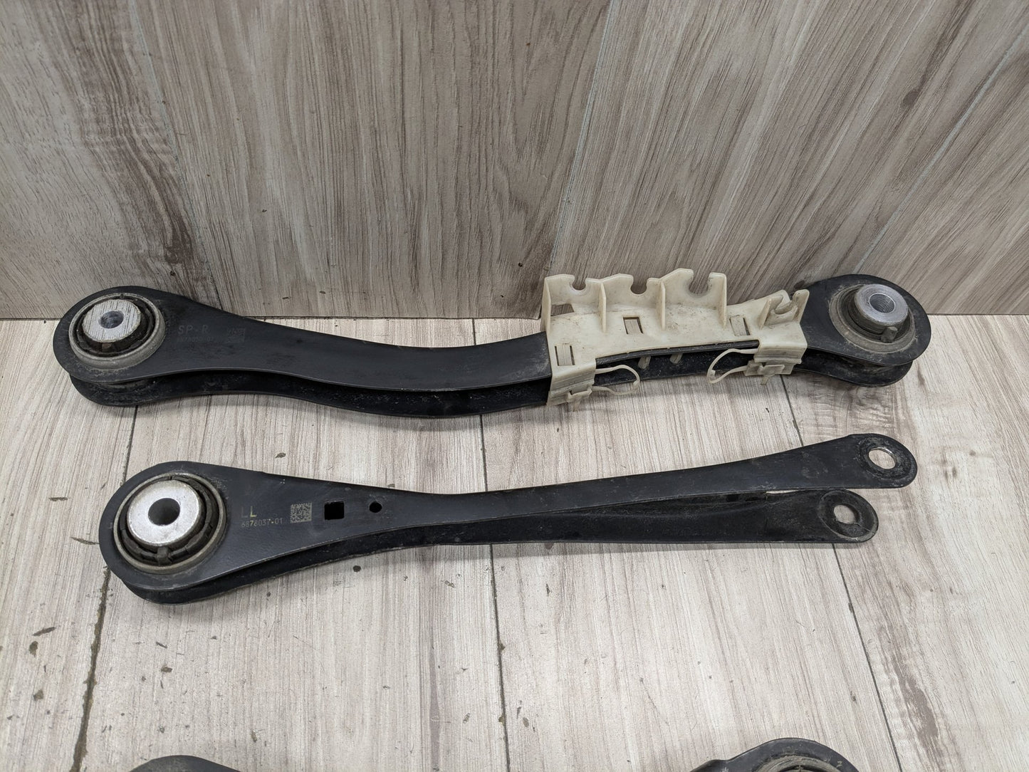 2019 - 2026 BMW X5 G05 Rear Left Driver Control Arms SET 6878018 N63B44M3