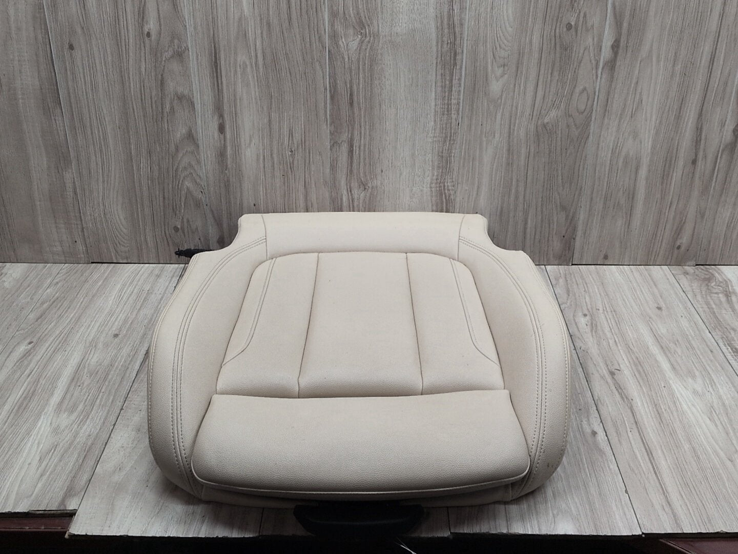 19-21 OEM BMW G20 Front Left or Right Side Seat Lower Cushion Beige