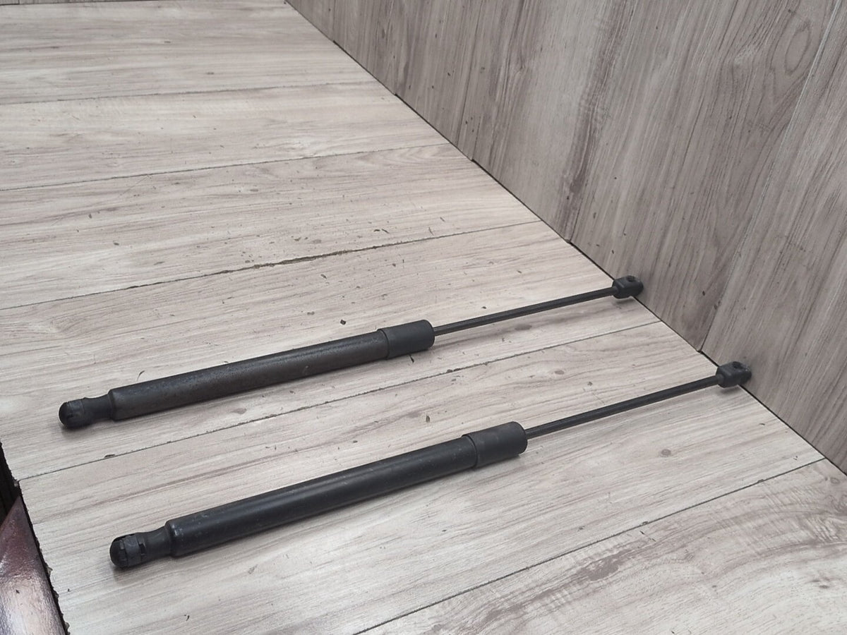 2015-2018 Audi Q3 8U Rear Left Right Liftgate Trunk Lid Strut Shock Supports SET 8U0827552A