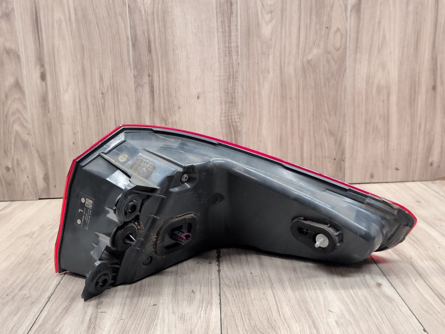 17-20 OEM BMW F90 G30 530 540 M550 M5 Rear Left Driver Side Outer Tail Light
