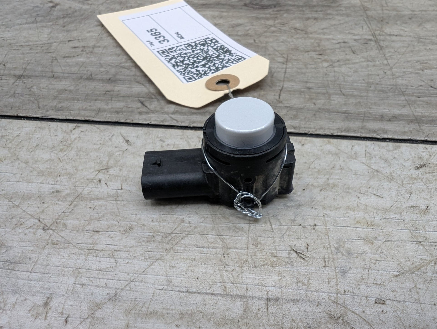 OEM BMW G01* G05* G20 G22 G23 G26 G42 G80 G82 M8 Bumper Parking PDC Sensor WHITE
