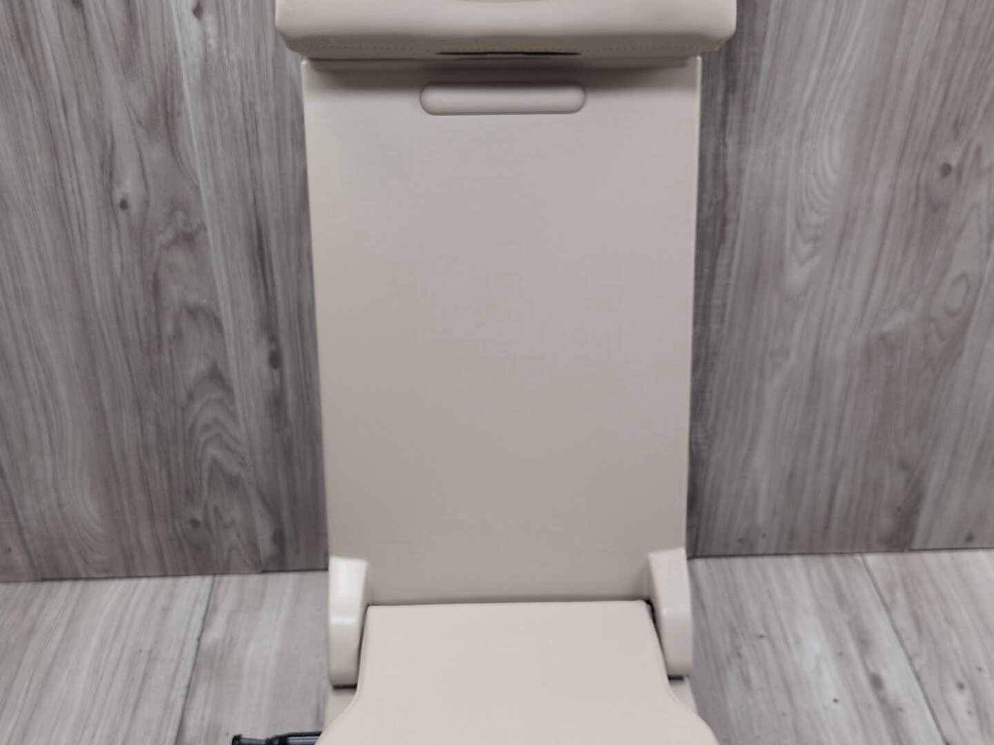 2019-2026 BMW 330i G20 Rear Center Middle Seat W/ Cupholder Armrest Assembly 5A04A61