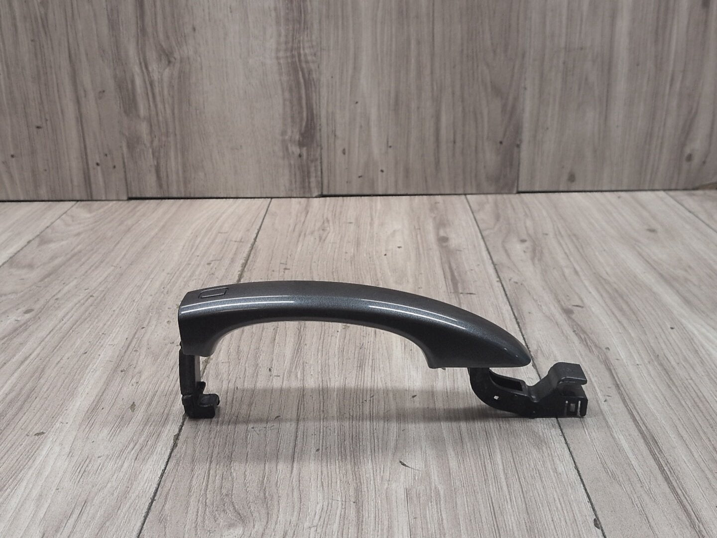 2015-2018 Audi Q3 8U Front or Rear Right Passenger Exterior Door Handle 8T0837205A