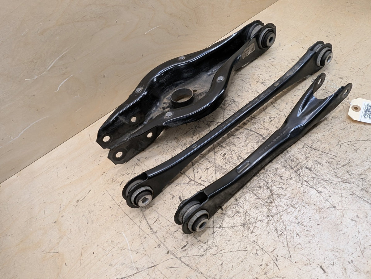 19-26 OEM BMW G20 G22 G26 G42 Rear Right Passenger Upper Lower Control Arm SET