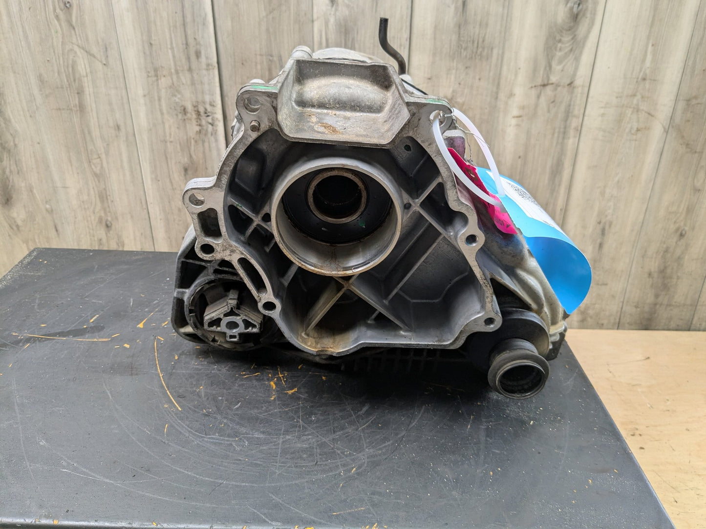 2014 - 2018 BMW X5 F15 Transmission Transfer Case 8643152 N63B44O1