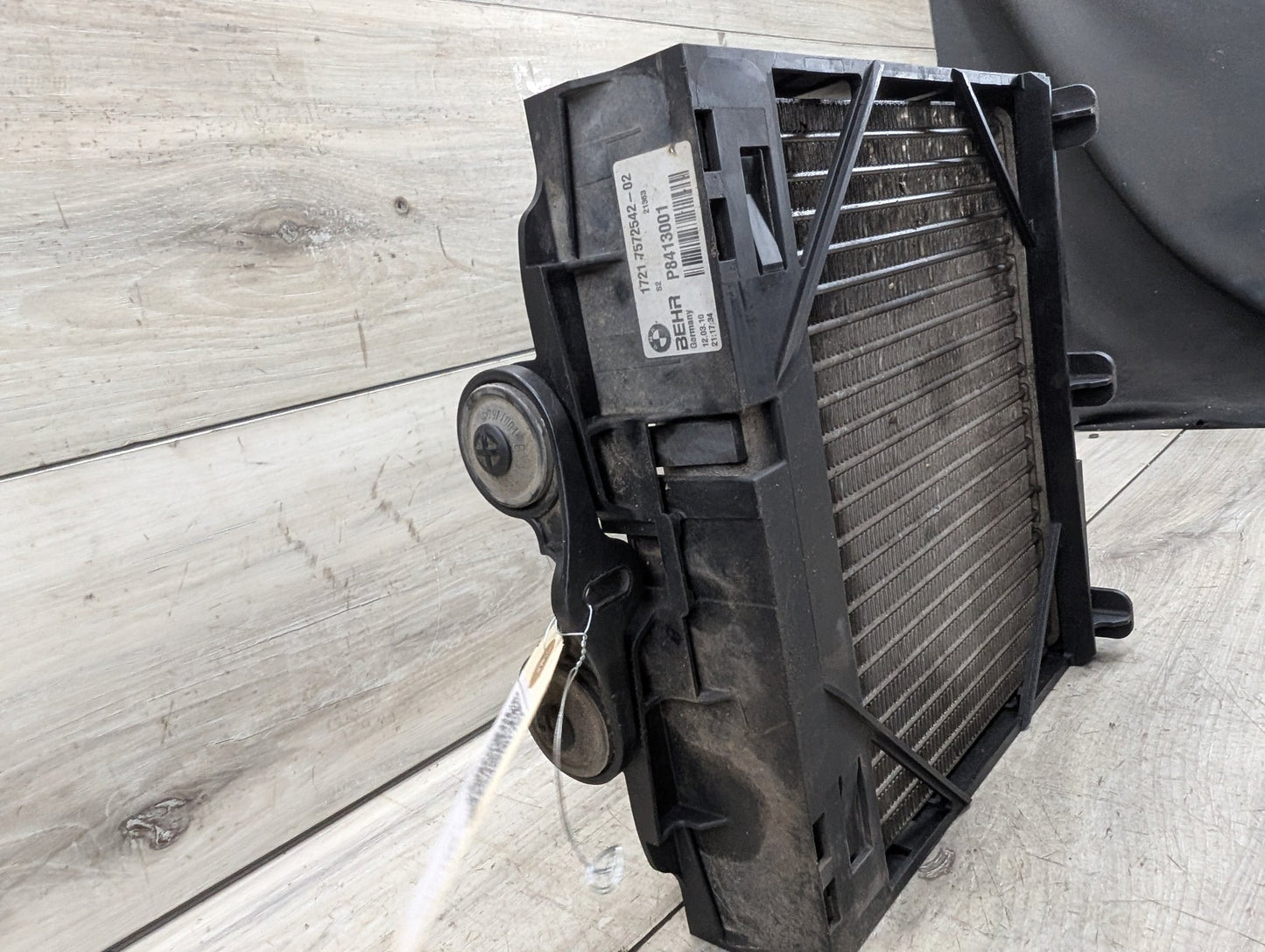 OEM BMW F02 F06 F10 F13 535 550 Front Right Passenger Auxiliary Coolant Radiator