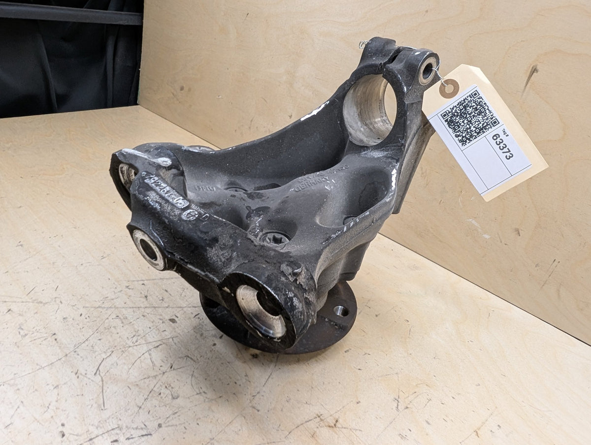 2012-2018 BMW 320i F30 Front Left Driver Spindle Knuckle w/ Bearing 6792287