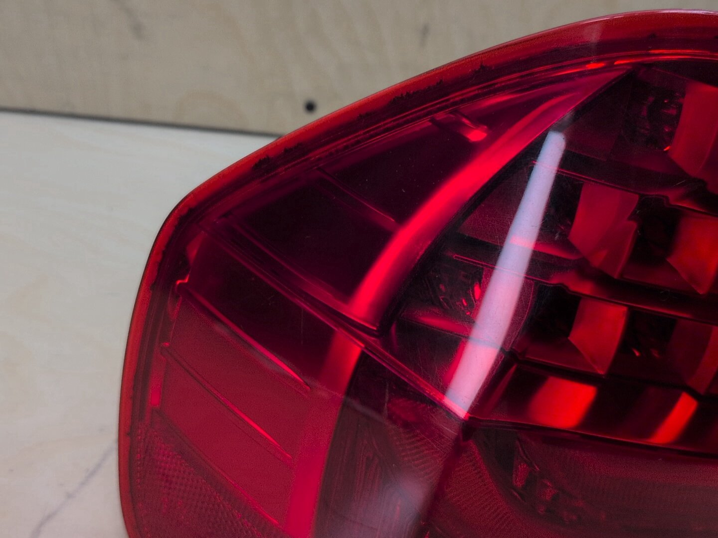 09-11 OEM BMW E90 328 335 M3 LCI Rear Left Driver Side Outer Tail Light