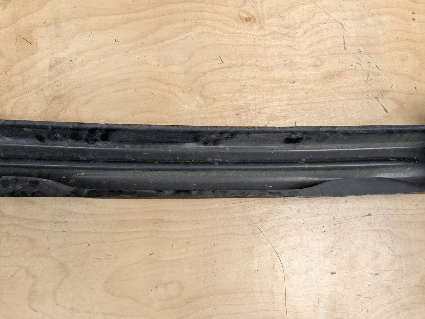 2015-2018 Audi Q3 8U Rear Bumper Reinforcement Rebar Bar 8U0807309D