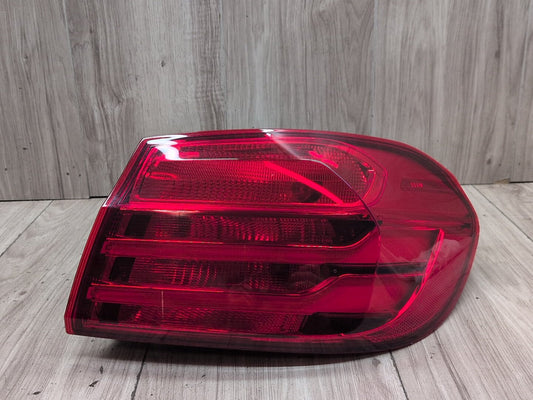 14-17 OEM BMW F32 F33 F36 F82 F83 M4 Rear Right Passenger Outer Tail Light Lamp