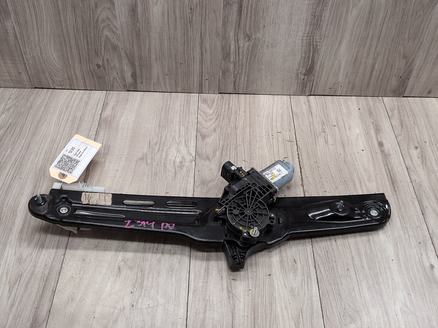 2011 - 2017 BMW X3 F25 Rear Right Passenger Door Window Glass Regulator Motor 7258536 N20B20O0