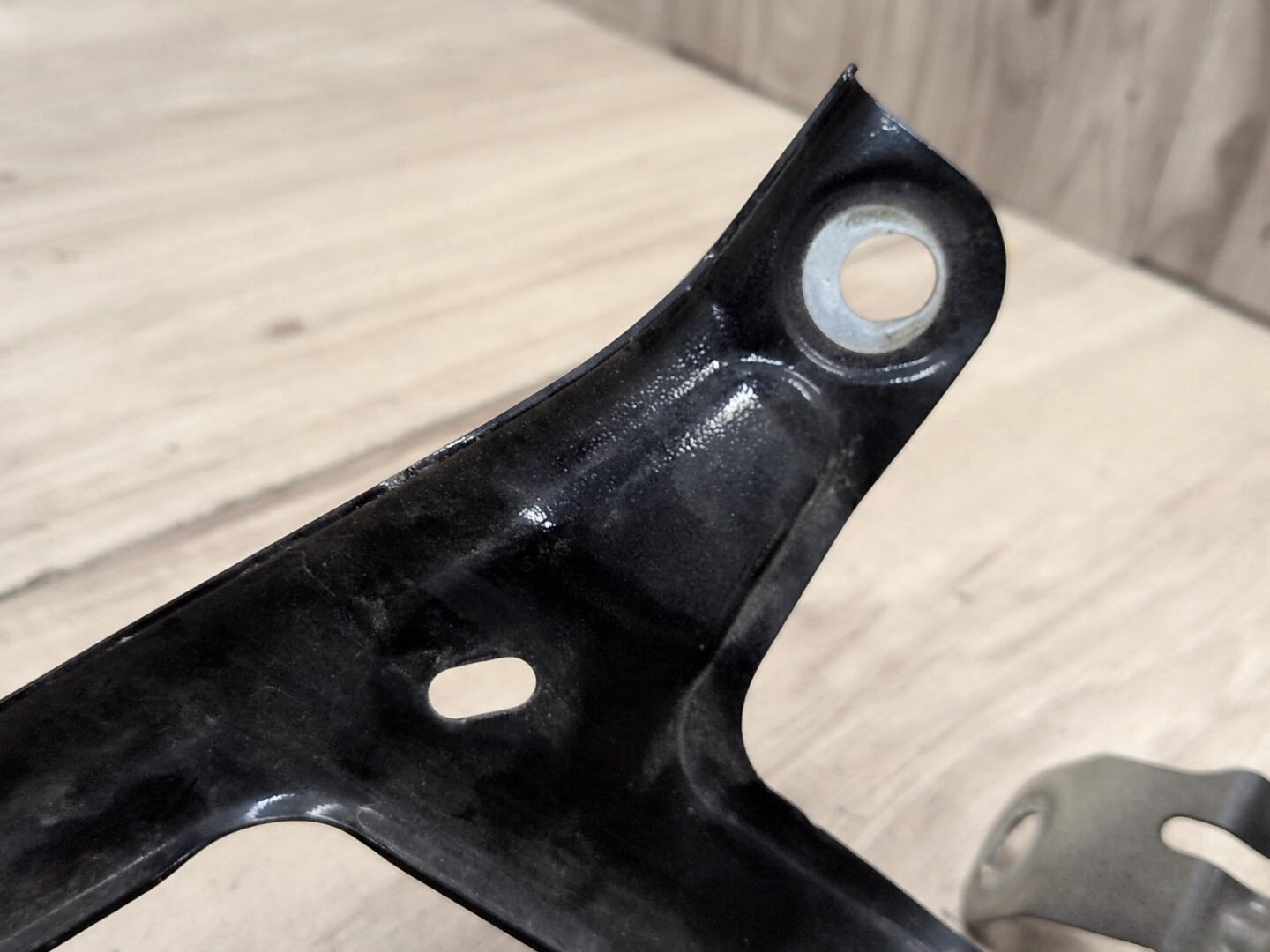 OEM BMW F90 G30 530 540 M550 M5 Front Left Driver Fender Wing Holder Bracket SET