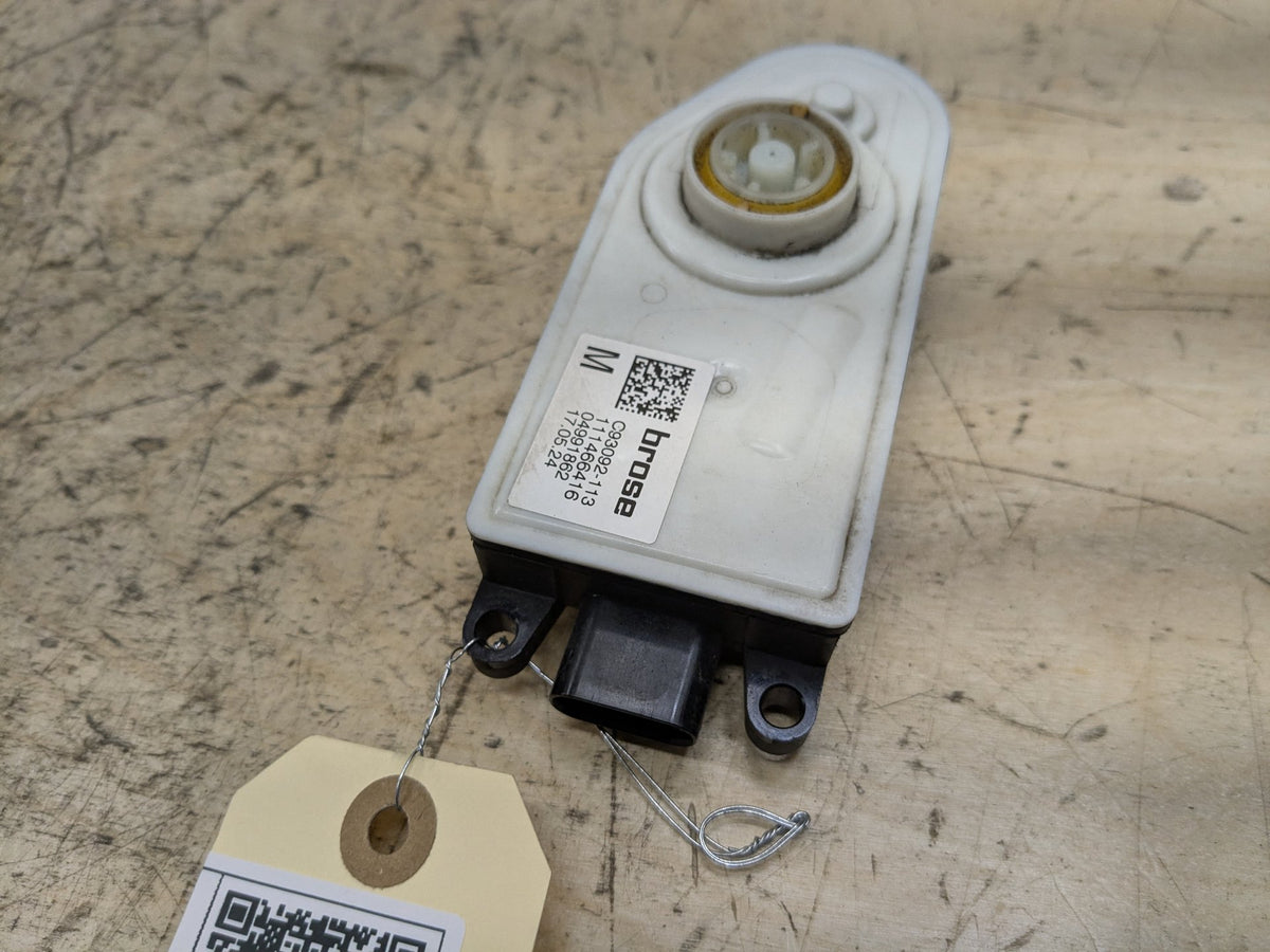 2018-2023 BMW M550i G30 Front Bumper Air Flap Shutter Motor Actuator 9854640