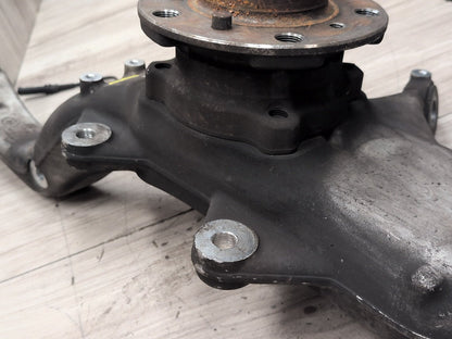 2014 - 2018 BMW X5 F85 Front Right Passenger Spindle Knuckle w/ Bearing 6869870 S63B44T2