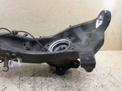 2018-2023 BMW M550i G30 AWD Front Right Spindle Knuckle w/ Bearing 6884386