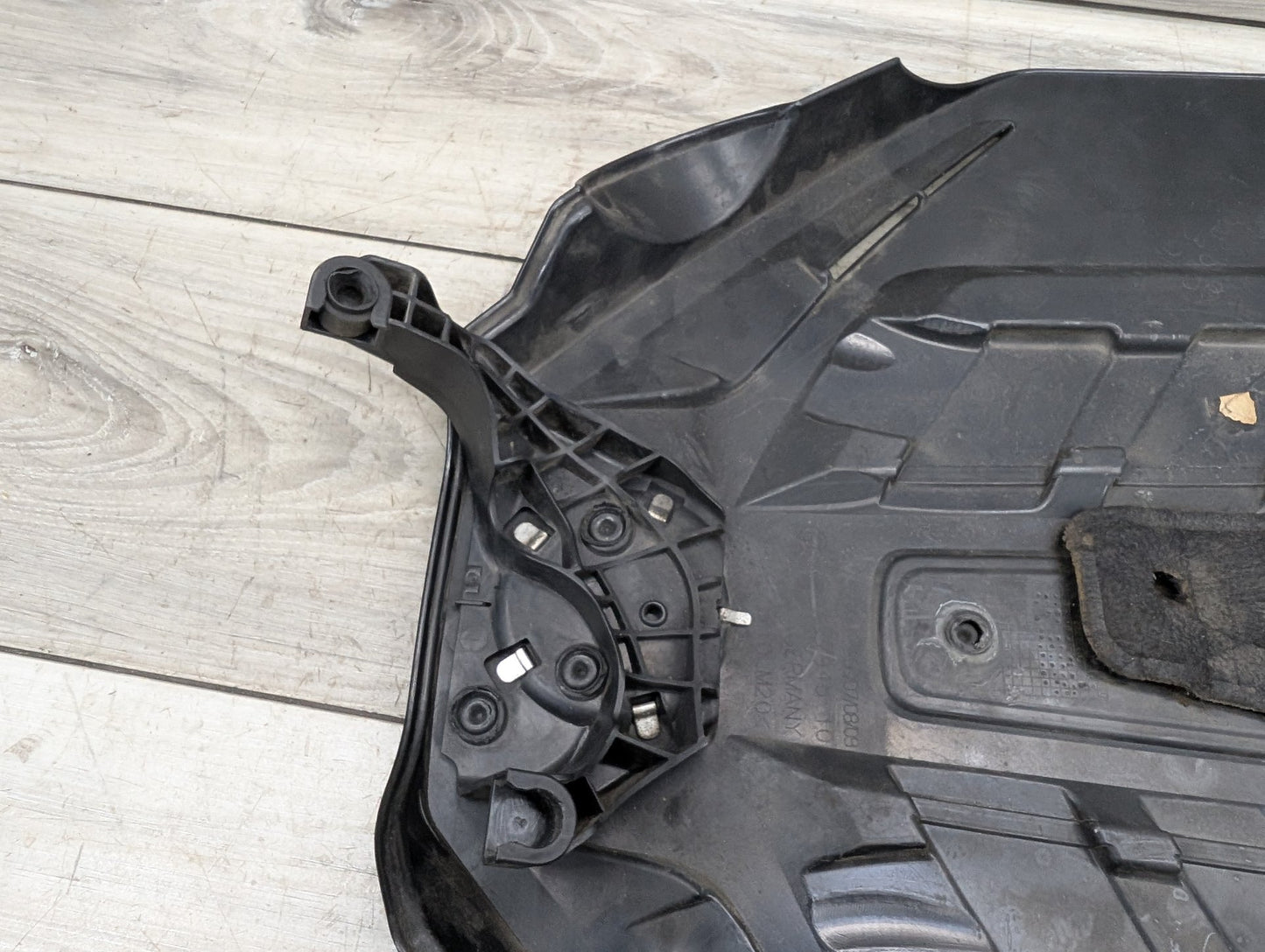 OEM BMW F02 F06 F10 F13 550 650 750 Engine N63 Cover Head Ignition Covering