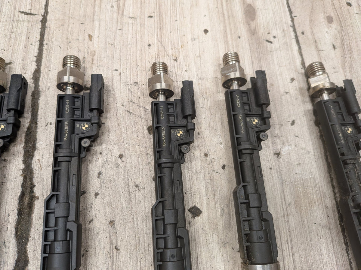2018-2023 BMW M550i G30 Engine Motor Fuel Injector SET 8638255