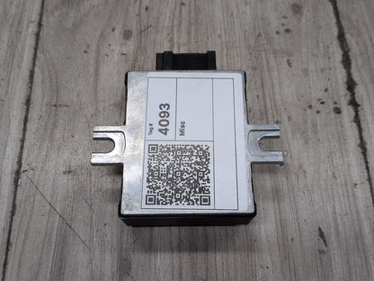 17-24 OEM BMW G01 G05 G12 G20 G22 G42 G30 G80 G82 Fuel Pump Control Module Unit