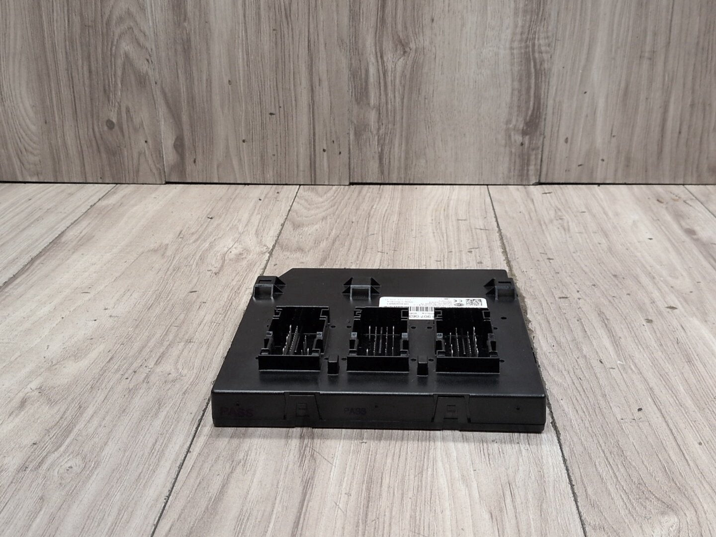 2015-2018 Audi Q3 8U BCM Body Control Module 8X0907063AJ