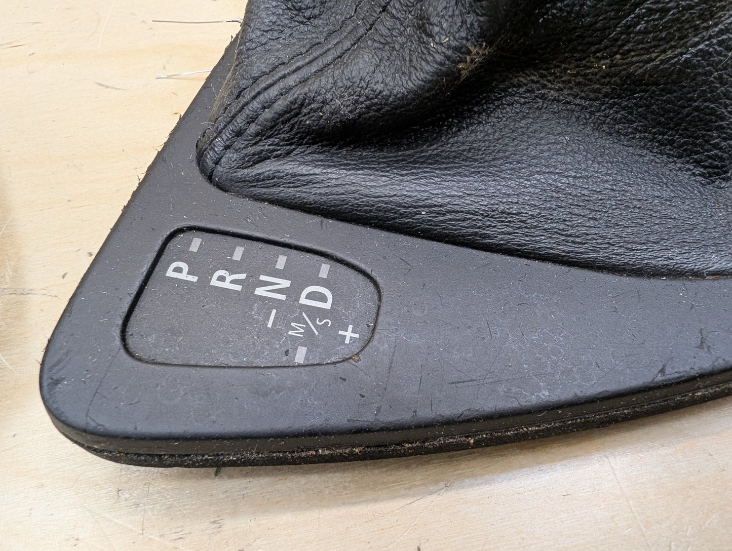 2007-2013 BMW 335i E93 Gear Selector Controller Shifter Knob Panel Assembly 7155643