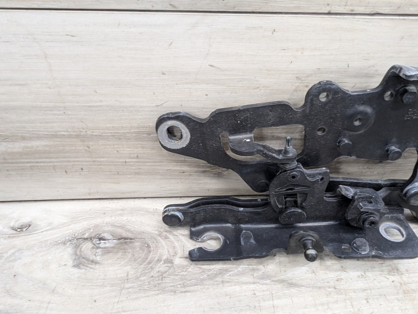 2009-2015 BMW 750Li F02 Hood Bonnet Hinges SET 7250805
