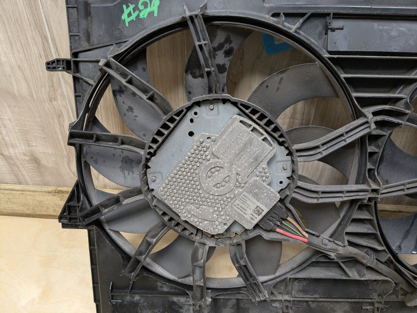 2008 - 2017 Audi S5 8T Radiator Fan Shroud Housing w/ Motor 4H0121003N