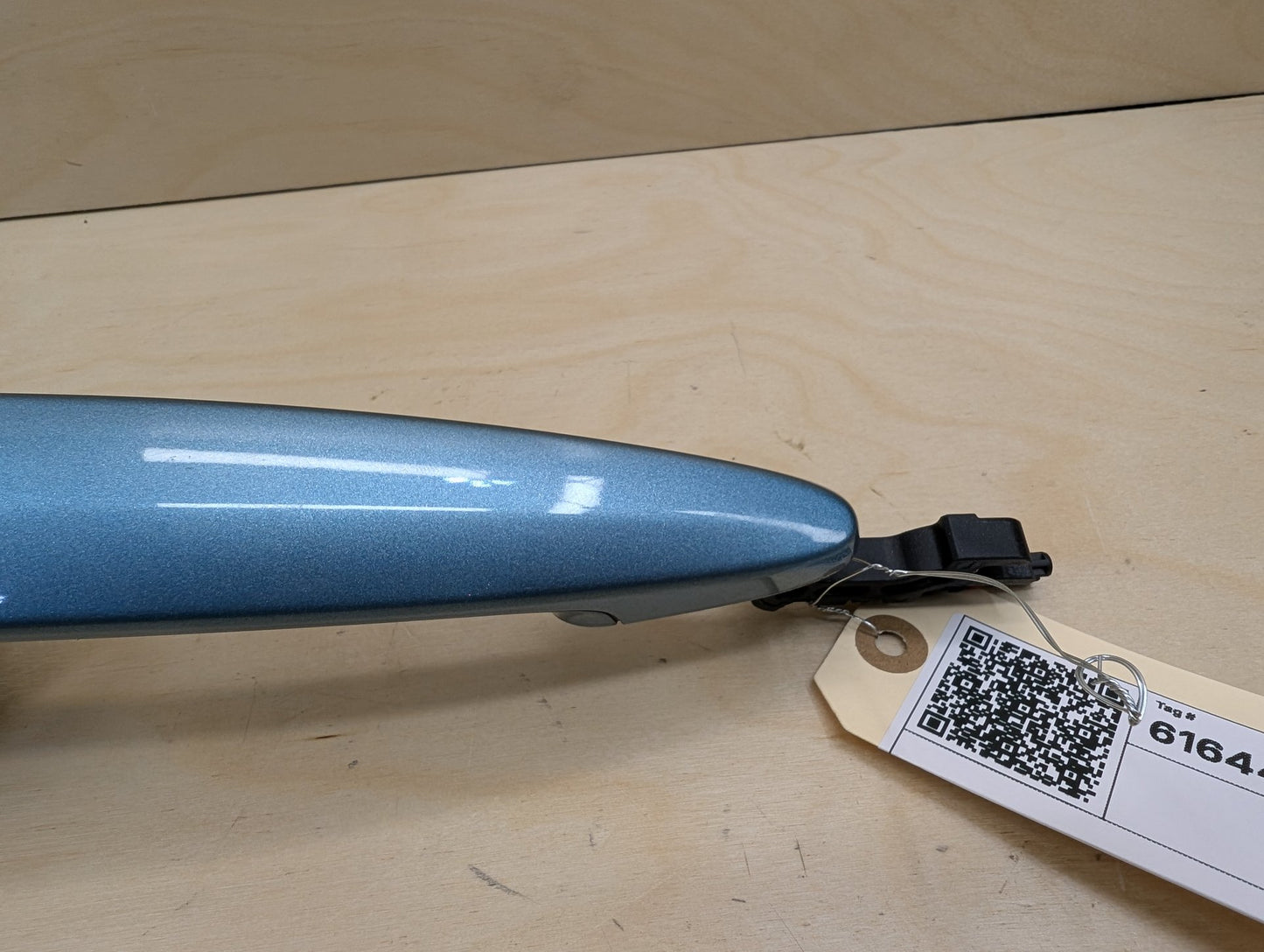 2007-2013 BMW 335i E93 Front Right Passenger Exterior Door Handle w/ Comfort Access 7202278