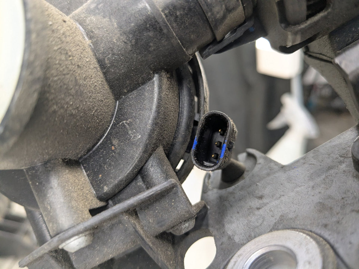 2019-2020 BMW X3 G01 Fuel Vapor Charcoal Canister 7459686 OEM