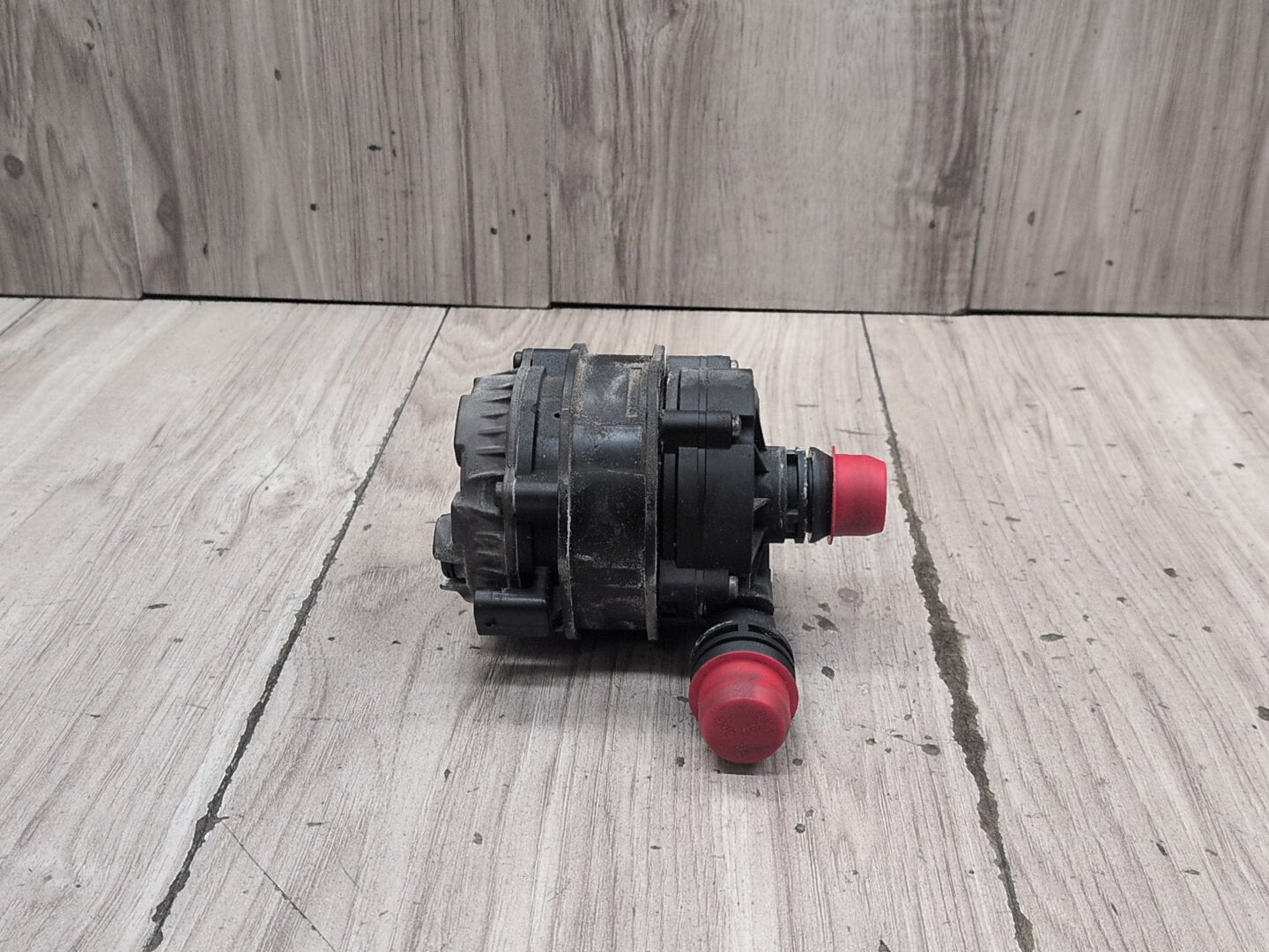 OEM BMW G01 G05 G20 G22 G26 Engine B46 B58 Auxiliary Electric Water Pump Cooling