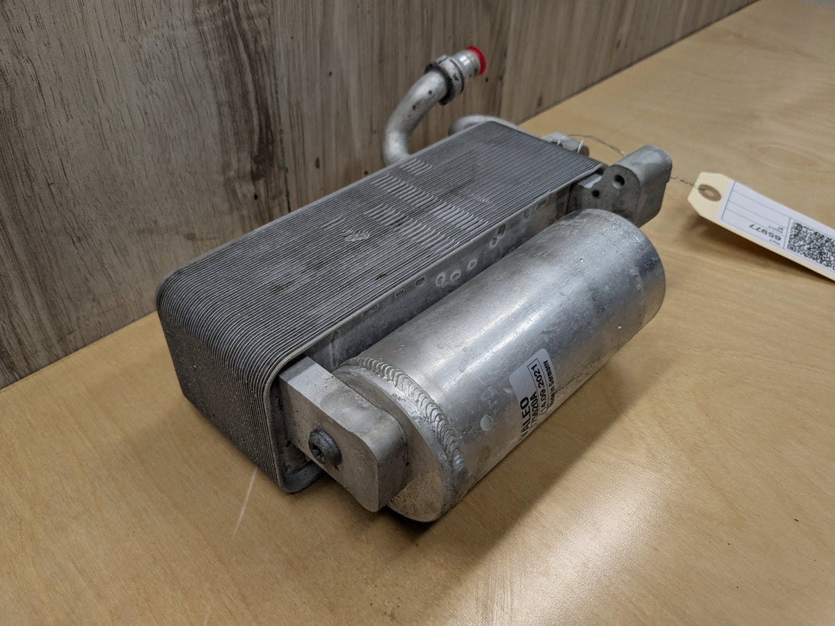 2022-2026 BMW G26 430i B46B20O1 Engine Oil Cooler Heat Exchanger 6805342
