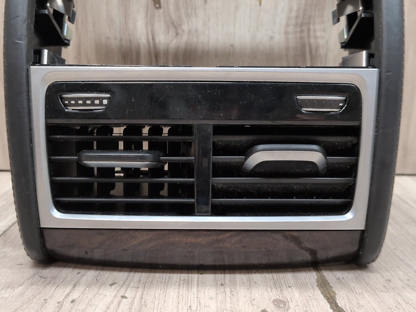 2016-2022 BMW 750i G12 Rear Center Console Air Vent Grille 9302186 OEM