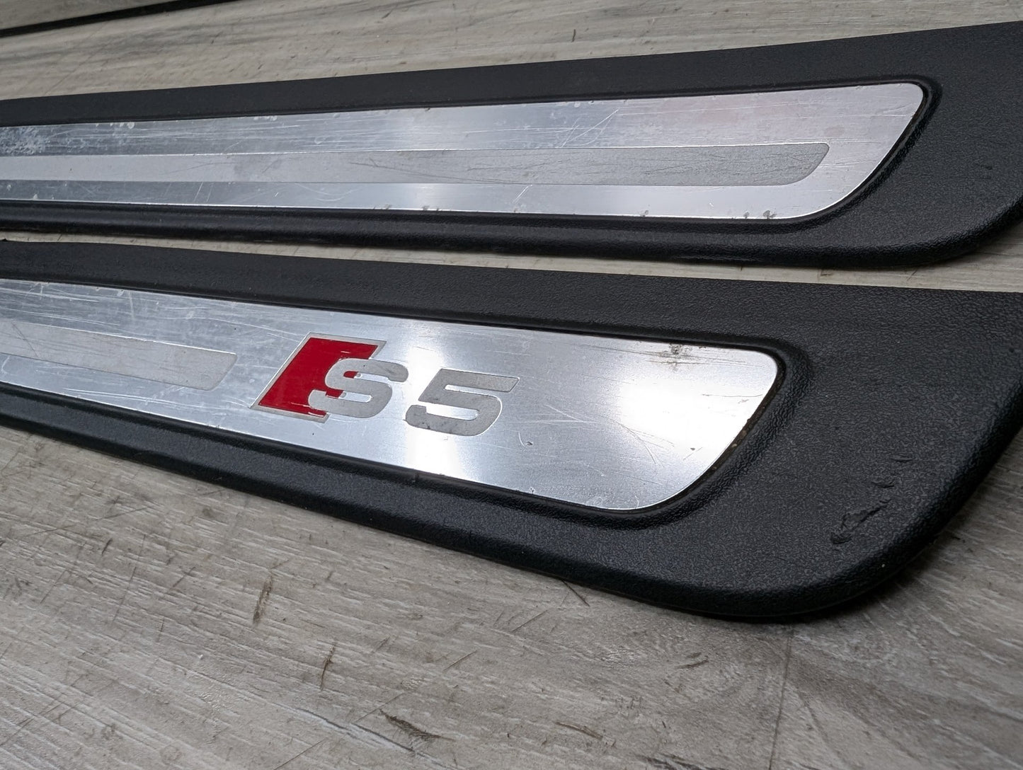 2008 - 2017 Audi S5 8T Front Left Right Scuff Plate Door Sill SET 8T0853374