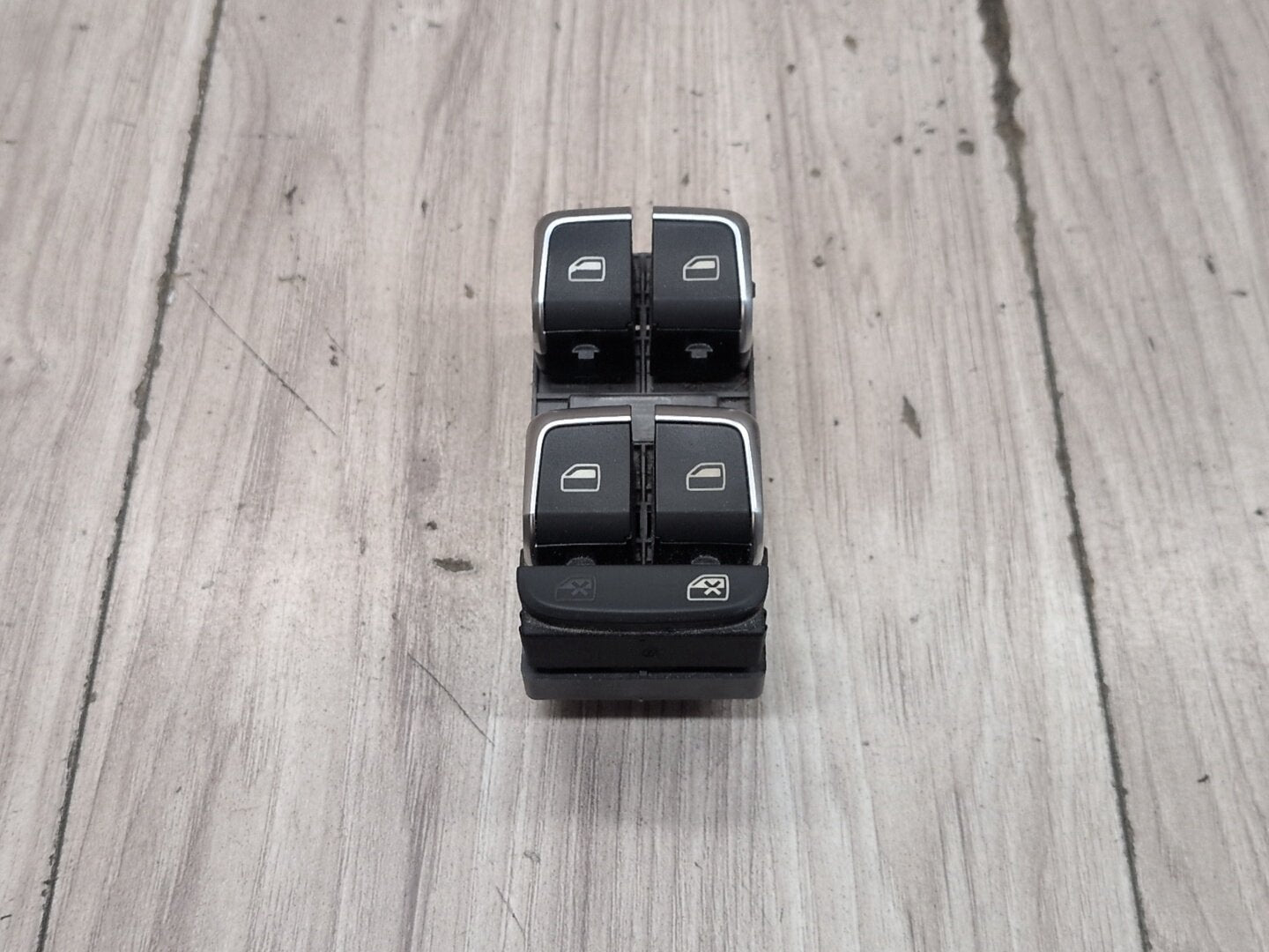 2015-2018 Audi Q3 8U Front Left Driver Door Master Window Switch 8U0959851