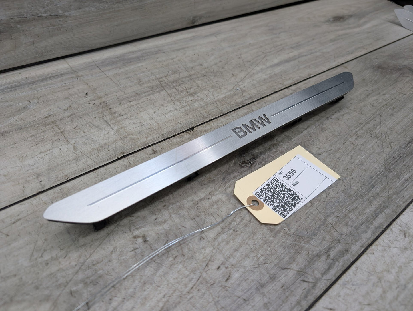 2019-2026 BMW X5 G05 Front Left or Right Scuff Plate Door Sill 7442142