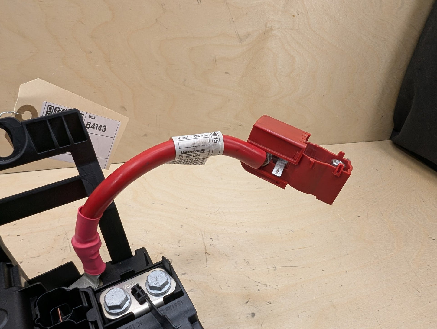 2016-2022 BMW 750i G12 Rear Battery B+ Terminal Junction Point Relay Fuse Box 9350064