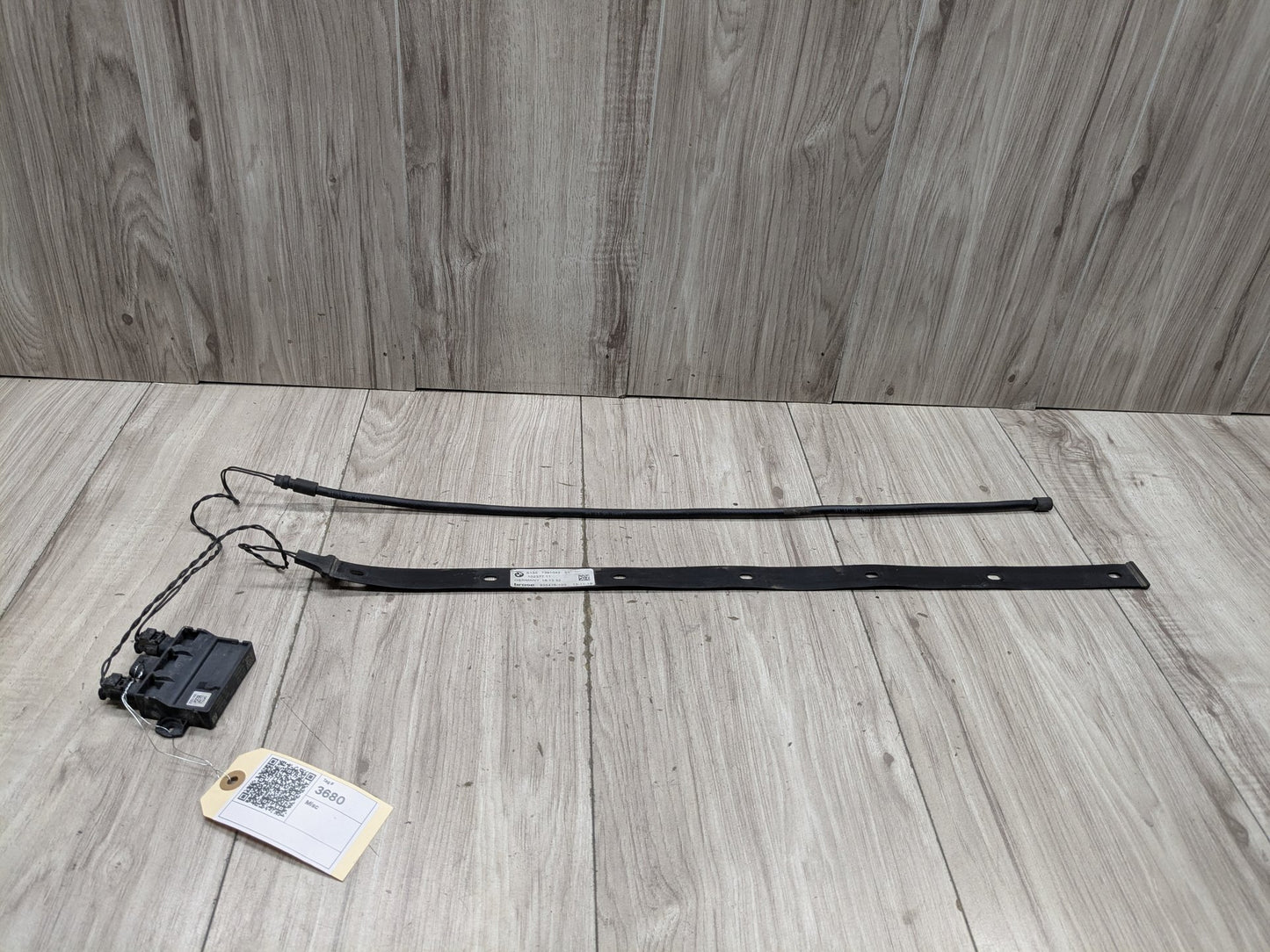 2019 - 2026 BMW X5 G05 Rear Smart Opener Sensor Module W/ Harness & Strap SET 7932682 N63B44M3