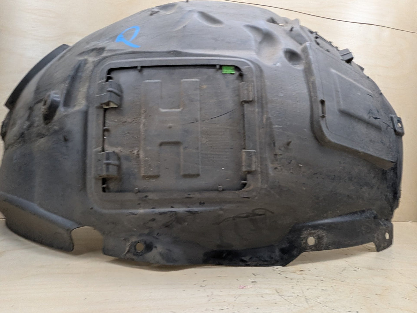 OEM BMW F30 328 330 335 34 Front Right Passenger Fender Liner Wheel Splash Guard