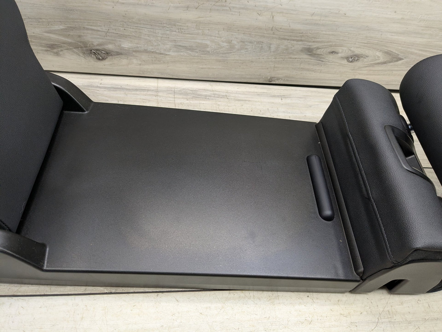 OEM BMW G01 G20 G20 330 M340 X3 X4 Rear Center Seat 2ND Row Arm Rest Cup Holder