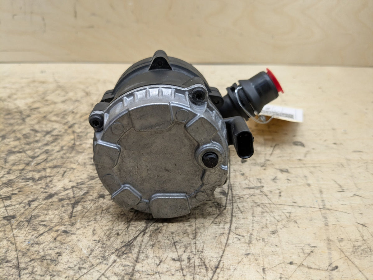16-24 OEM BMW F90 G11 G12 G30 M5 Engine Electric Auxiliary Water Coolant Pump