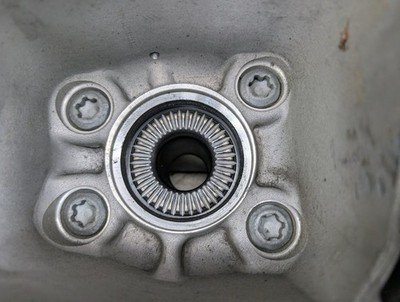 OEM BMW G05 G06 G07 X5 X6 X7 Rear Right Passenger Hub Spindle Knuckle Bearing