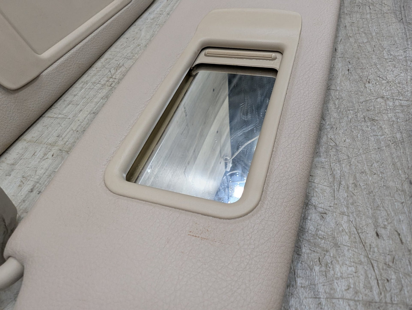 2011-2016 BMW 535i F10 Front Left Right Sun Visor SET 8038165