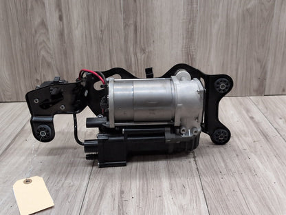 2015 - 2019 BMW X6 F86 Air Suspension Compressor Pump 6875177 S63B44T2