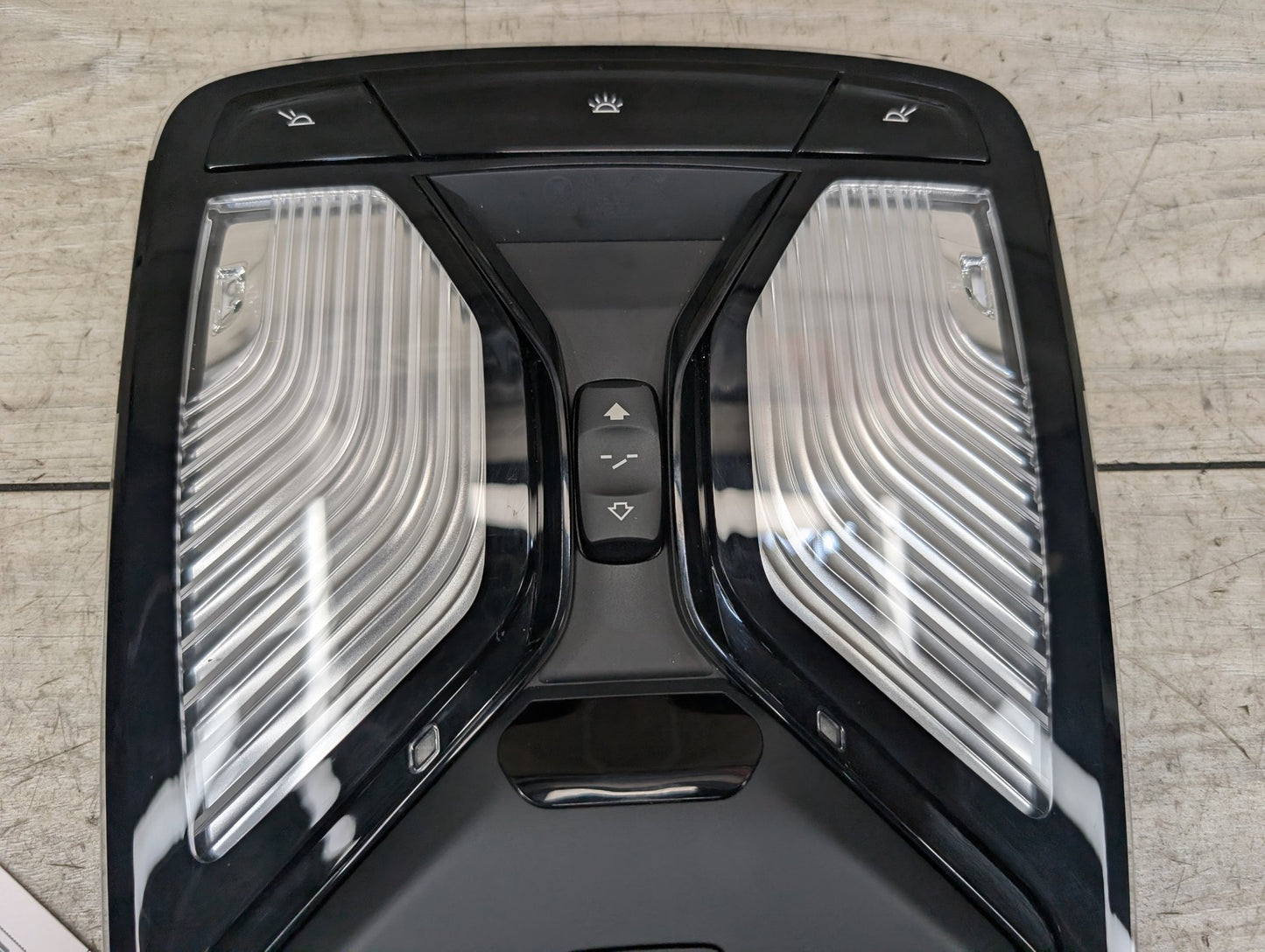 17-20 OEM BMW G30 530 540 M550 Roof Dome Light Sunroof Control Module SOS