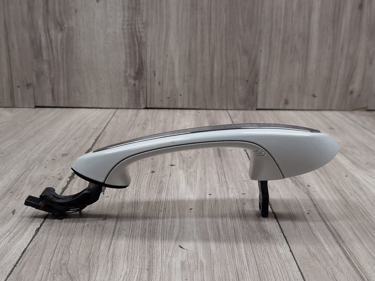 OEM BMW F90 G30 540 M550 Front Rear Right Passenger Door Handle COMFORT White