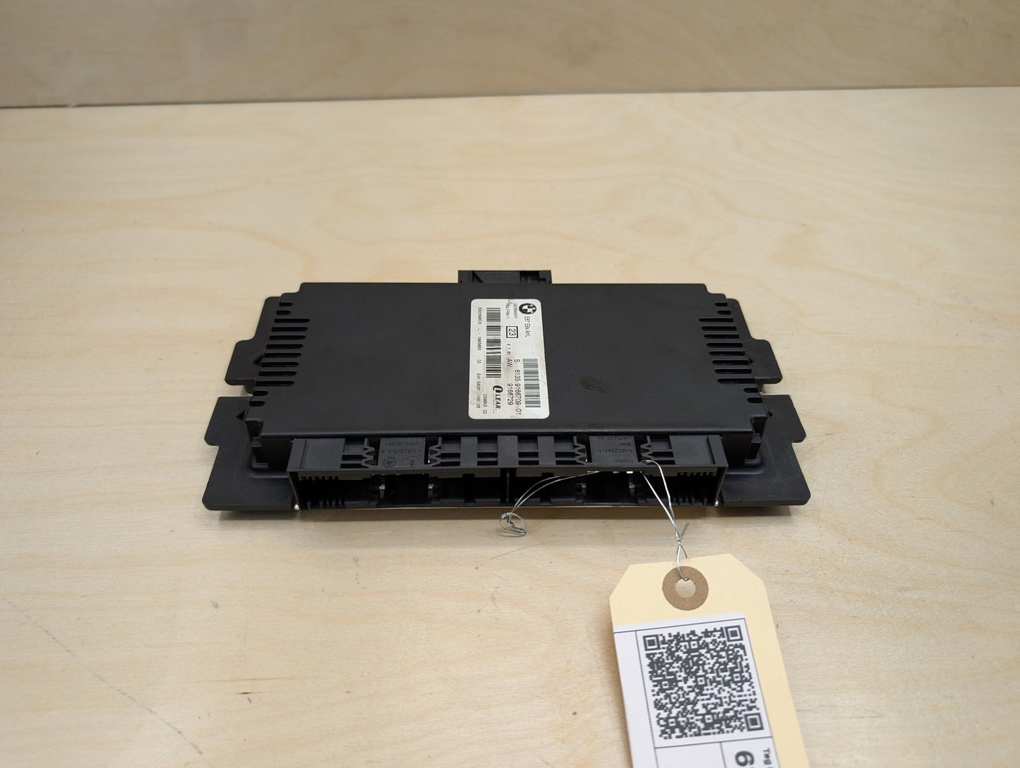 06-10 OEM BMW E90 E92 M3 328 335 AHL FRM II 2 Footwell Light Control Module