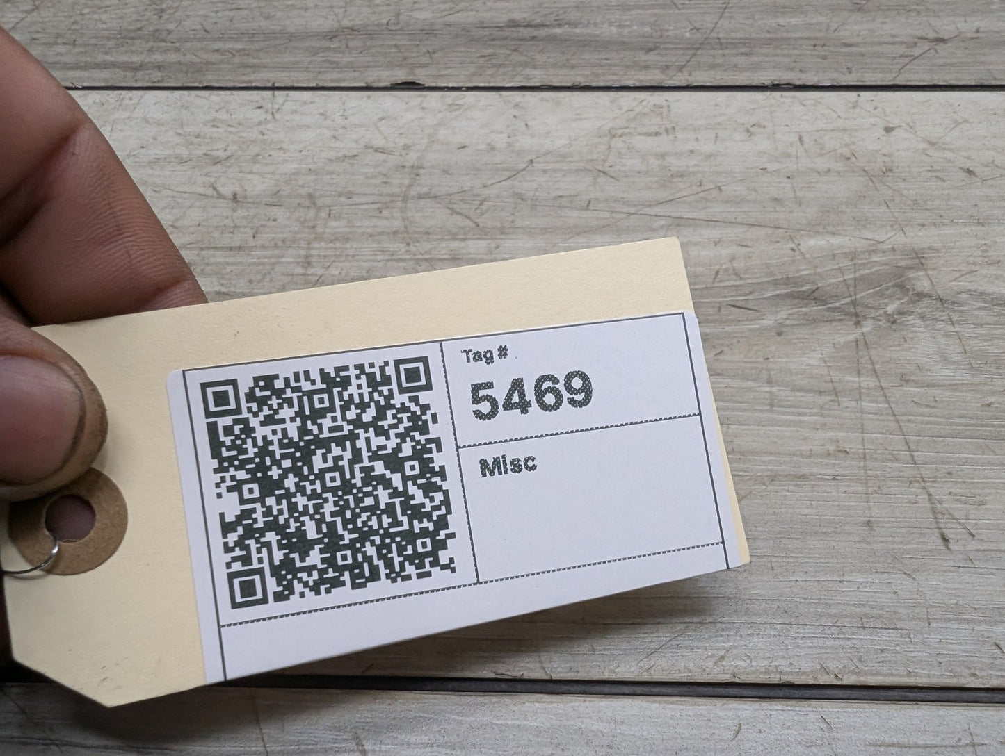 2012-2018 BMW 340i F30 Right Passenger Side Skirt Rocker Panel Bracket 7256920