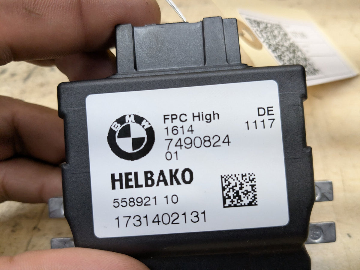 OEM BMW G01 G05 G20 G22 G23 G26 G30 G80 G82 X3 X5 M3 M4 Fuel Pump Control Module