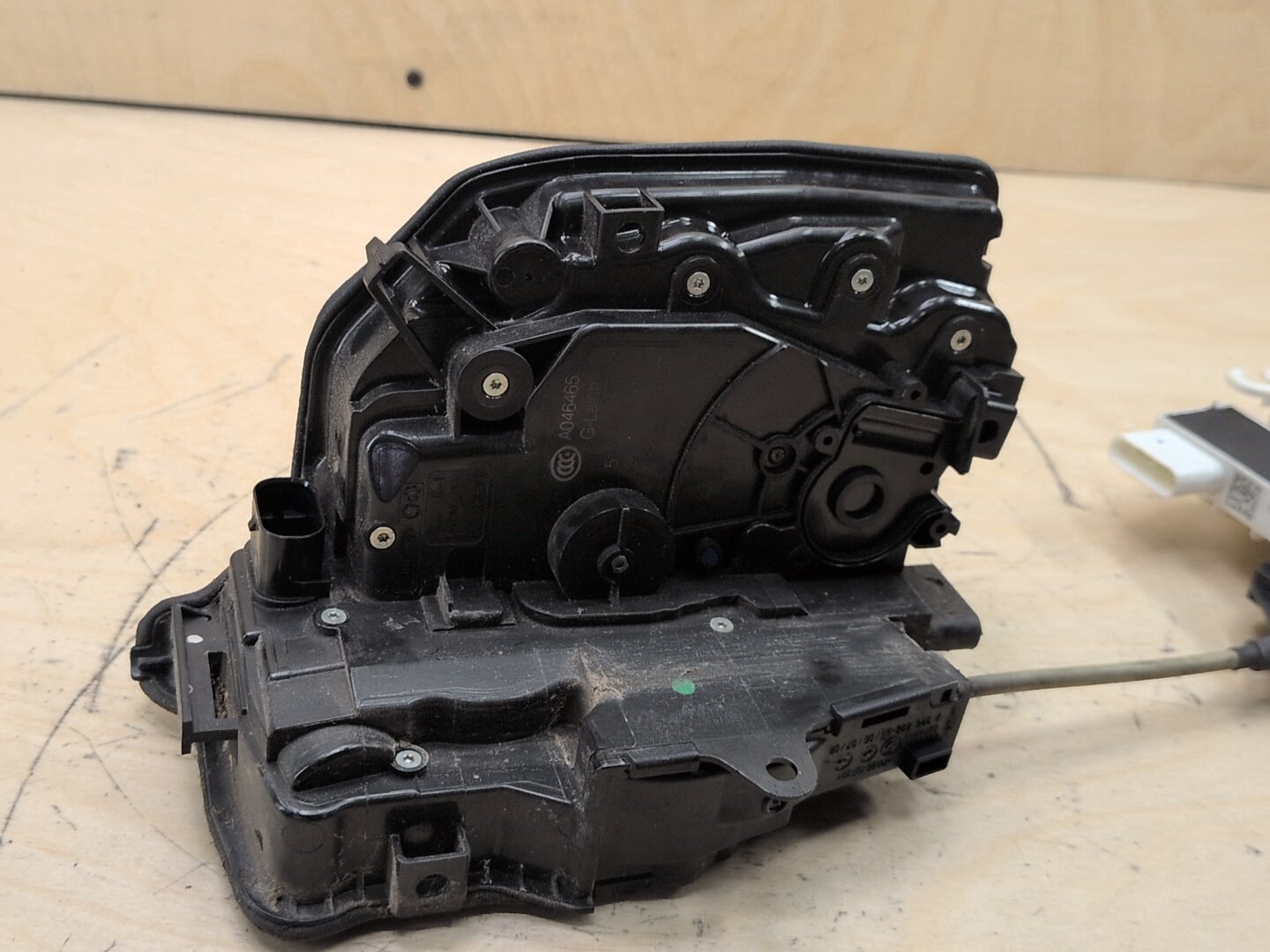 2016-2022 BMW 750i G12 Front Right Passenger Door Latch Lock Actuator w/ Soft Close 2581894
